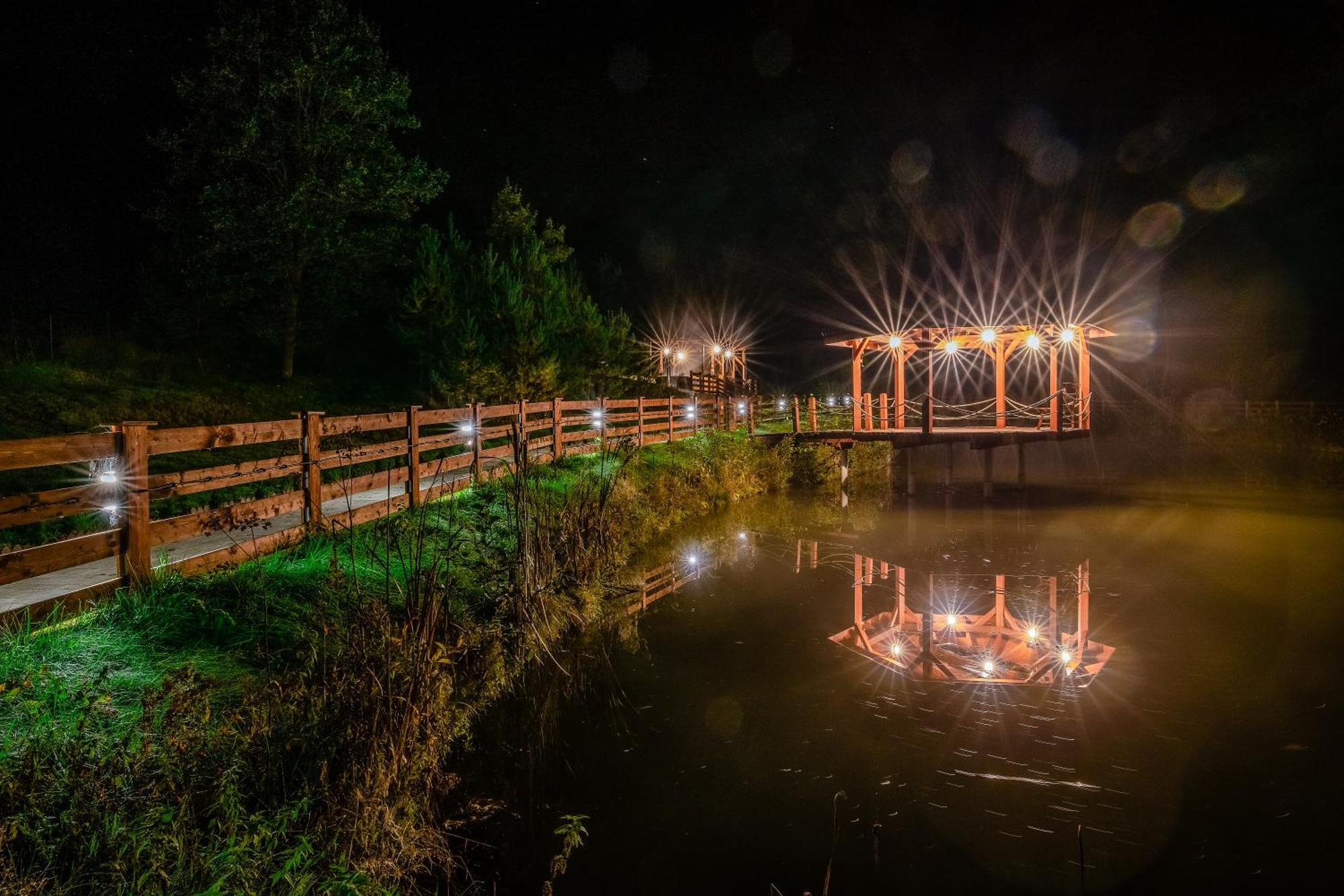 Glamping Pod Gwiazdami Pietrusza Wola Hotel Exterior foto